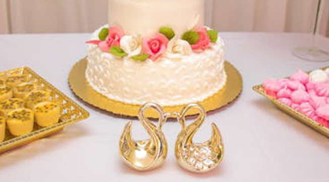Photo by Bryan Santos: https://www.pexels.com/photo/wedding-cake-and-desserts-on-table-19893077/
